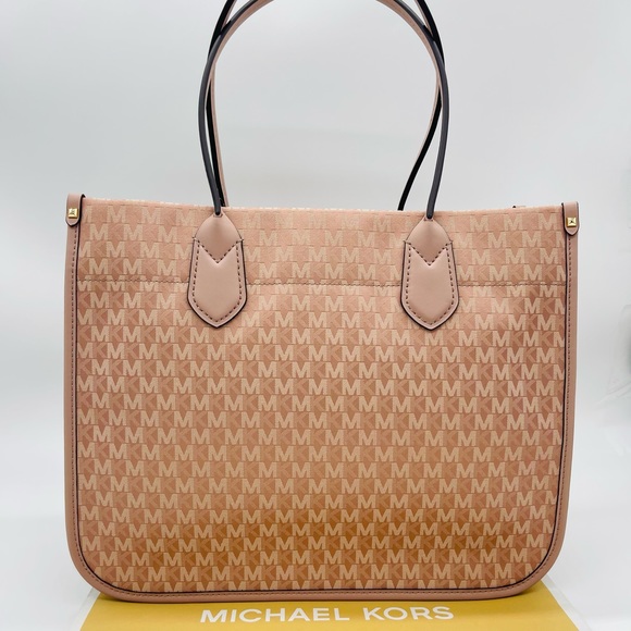 Michael Kors Large Heidi Tote Bag - Picture 2 of 12